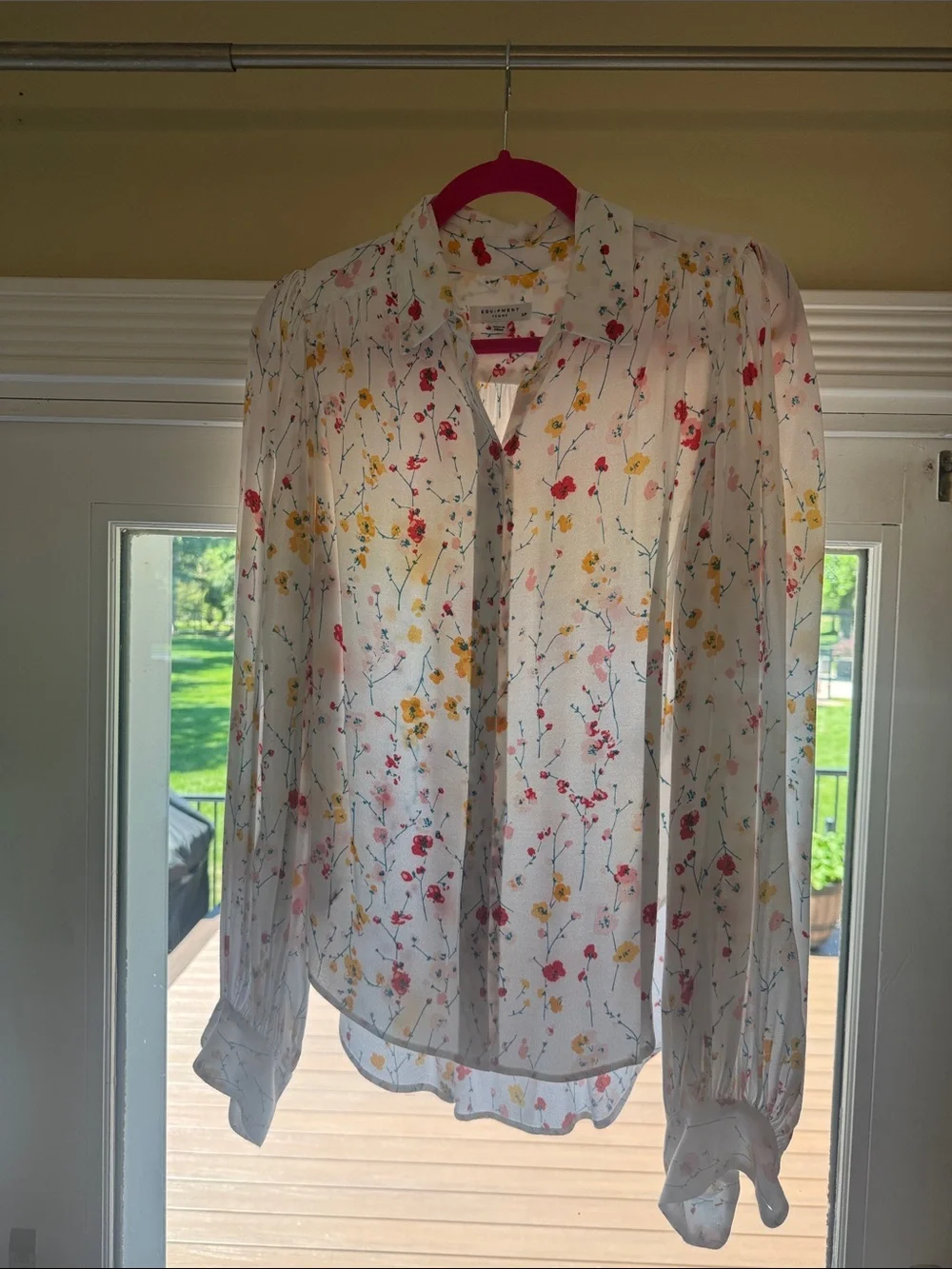 Equipment White Floral Button-Front Blouse Small - Picture 3 of 10